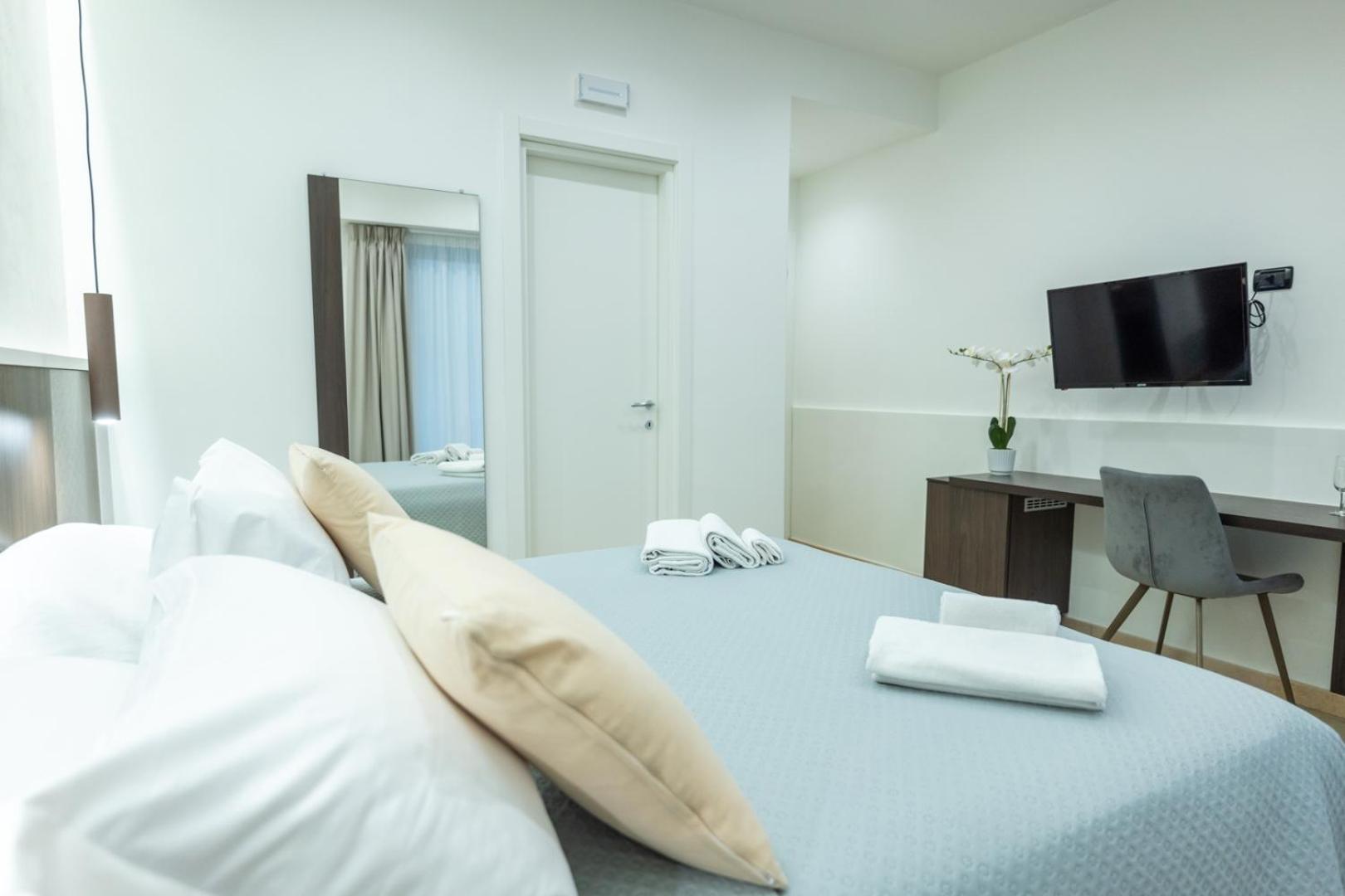 San Giusto Rooms Giardini Naxos Esterno foto